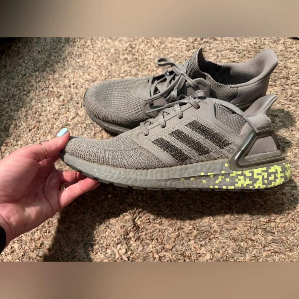 Women’s Adidas Ultra boost Gray Knit Training Sneakers - Picture 3 of 6
